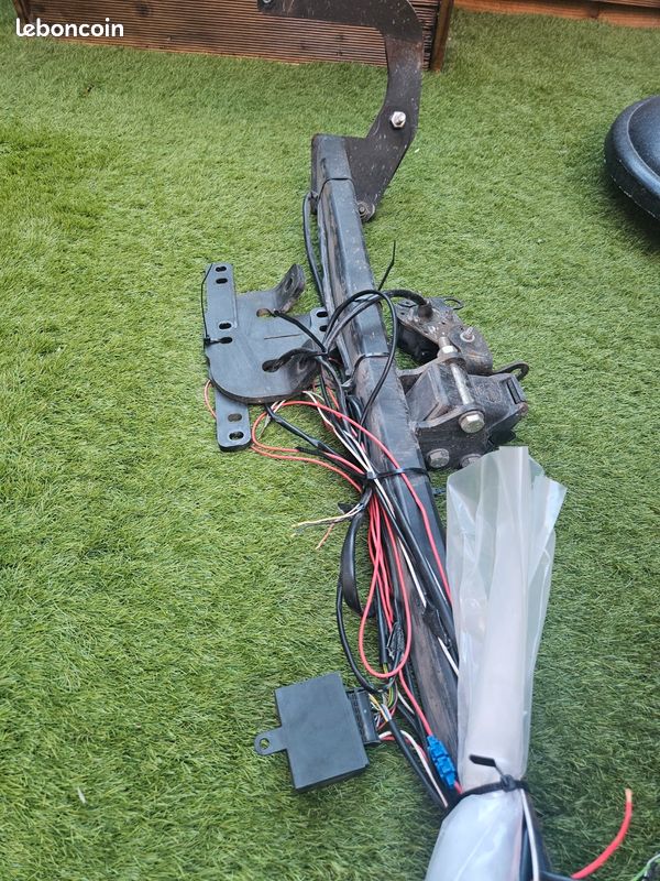 Attelage complet d'occasion GDW pour Peugeot 308 / Citroën C4 Picasso (image 3)