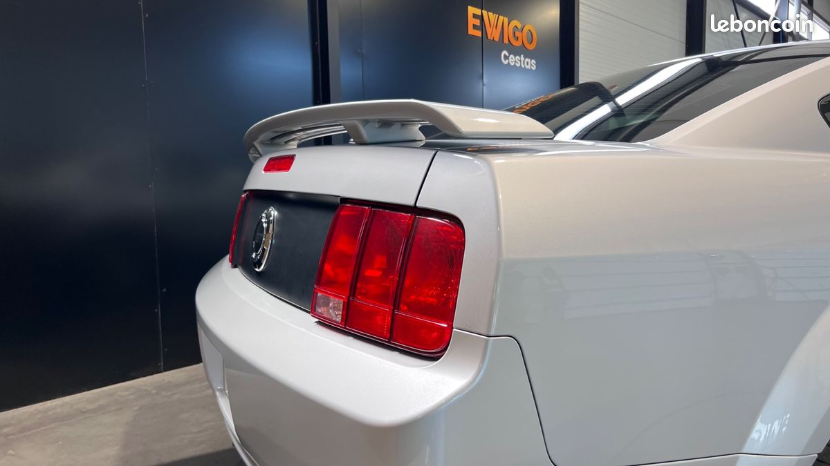 FORD MUSTANG FASTBACK GT V8 4.6L 305ch SACT 24 soupapes - CARTE GRISE FRANCAISE (image 18)