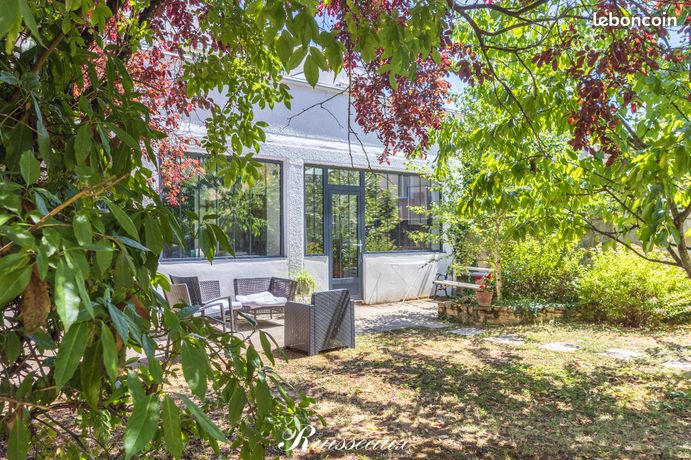Maison 12 pièces 242 m² — 11