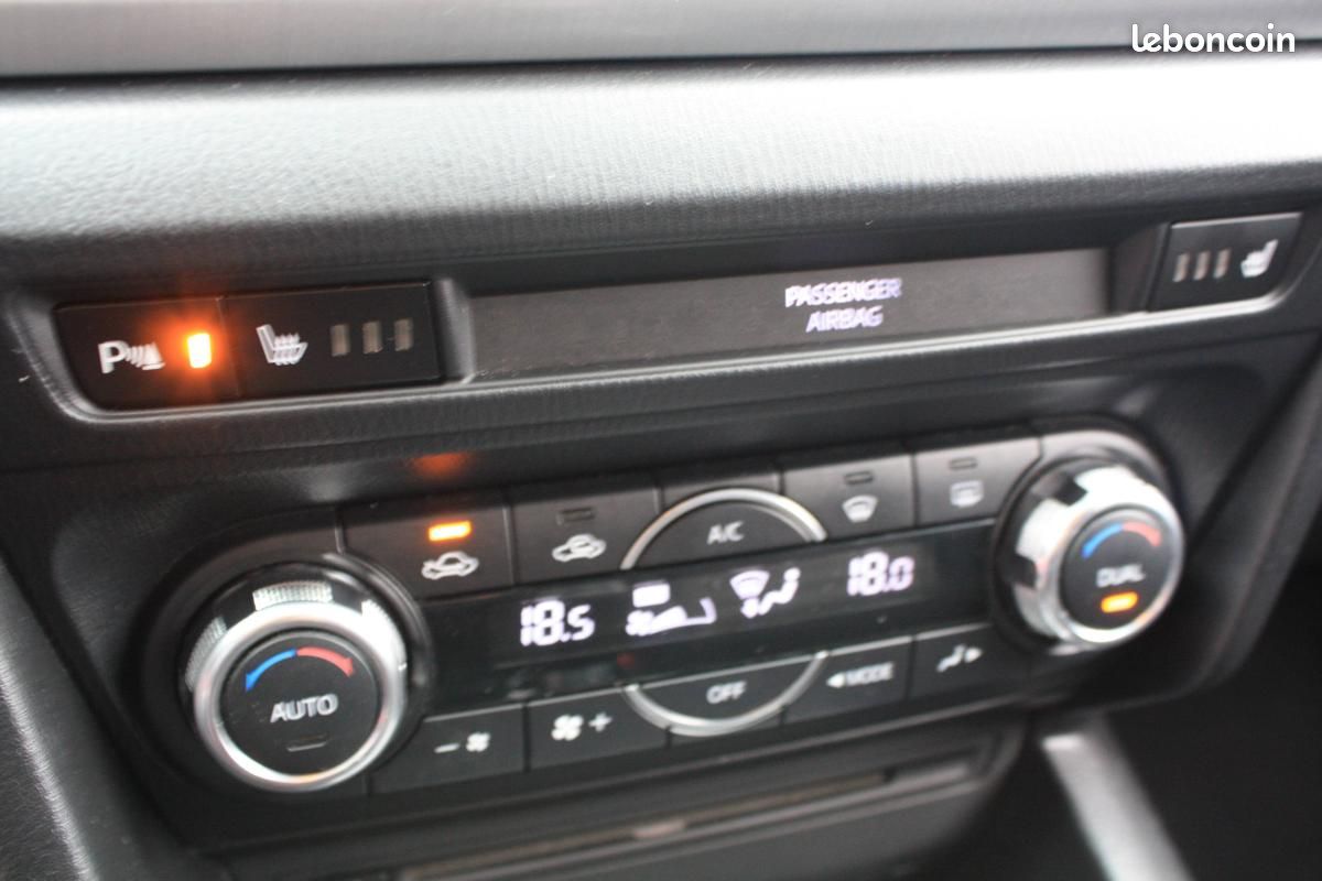 Mazda 3 III 2.2 150 Dynamique 5p (image 19)