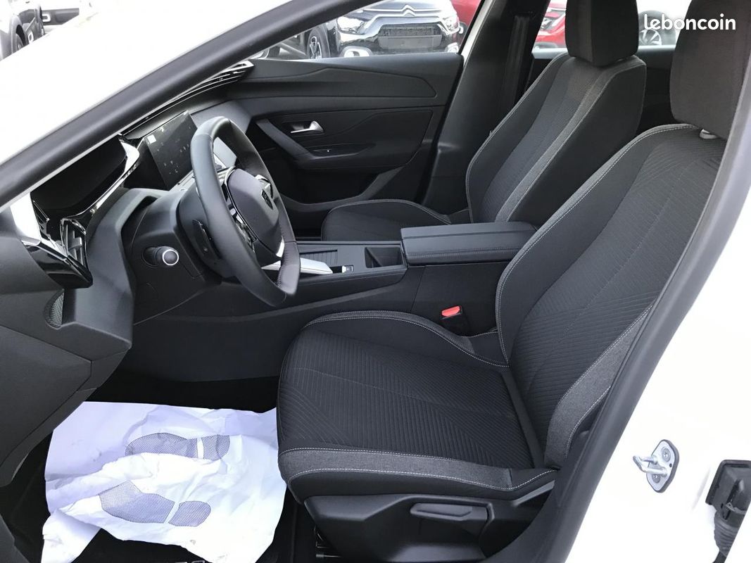 PEUGEOT 308 SW PureTech 130ch S&S EAT8 Active Pack (image 14)