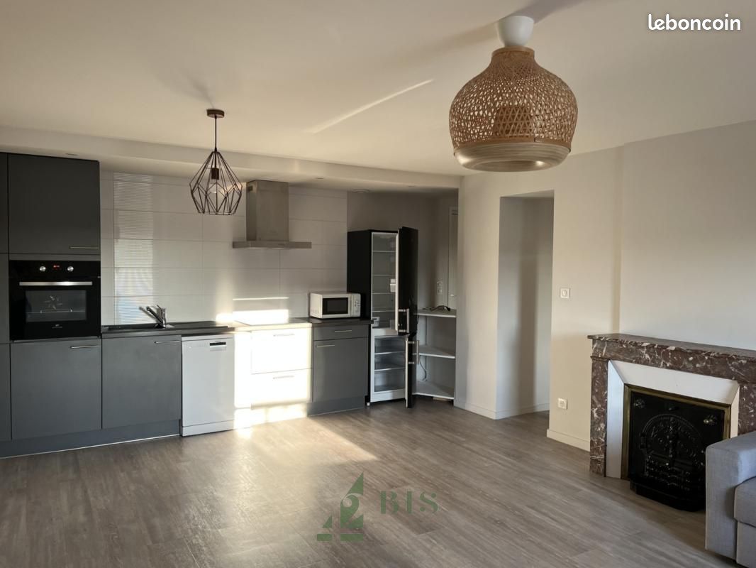 Appartement 2 pièces 56 m² · à Roanne · 56 m² · 550 €