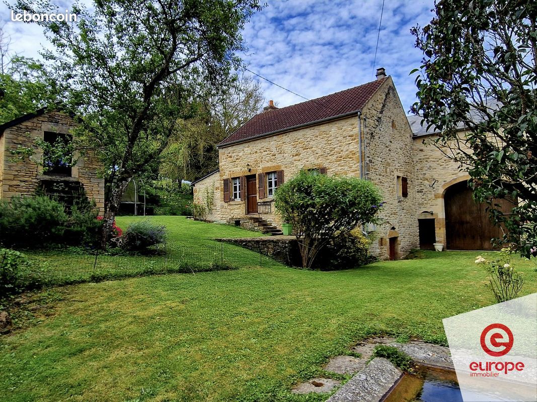 Maison 3 pièces 87 m² · à Neuffontaines · 87 m² · 165 000 €