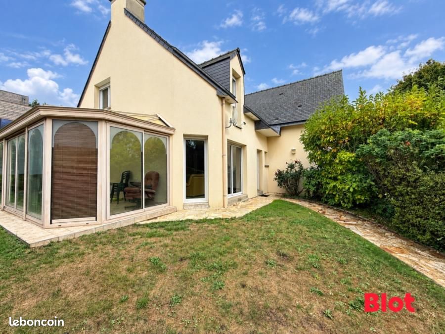 Maison 8 pièces 165 m² · à Montreuil-le-Gast · 165 m² · 334 900 €