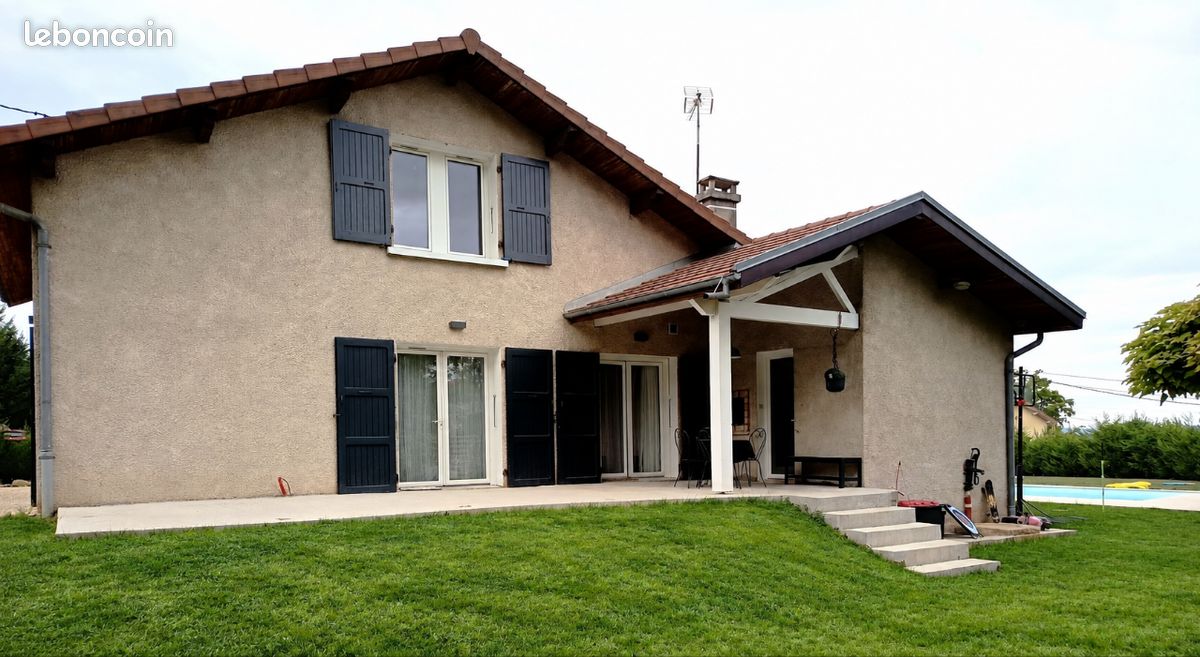 Maison 7 pièces 160 m² · à Saint-Siméon-de-Bressieux · 160 m² · 375 000 €