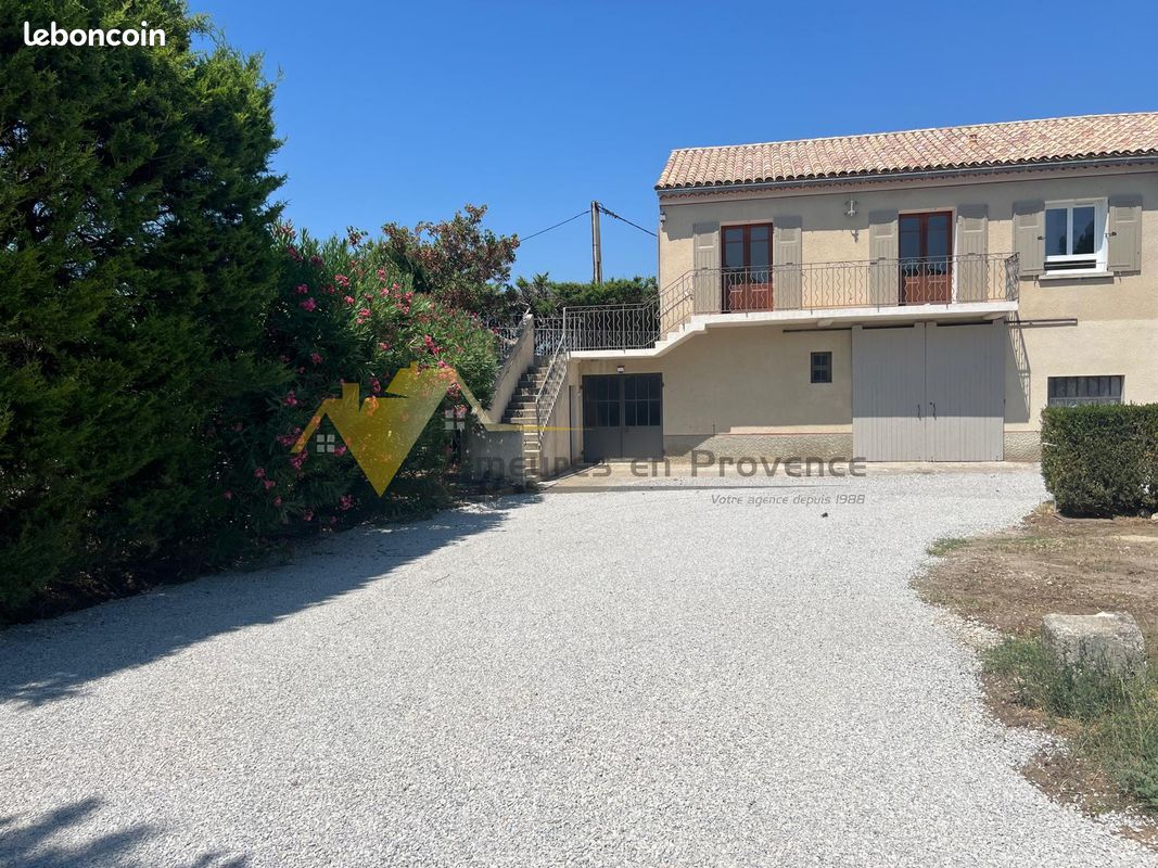 Maison 3 pièces 65 m² · à Sablet · 65 m² · 863 €/mois