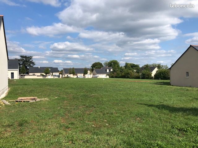 Terrain 1 329 m² Charge · à Chargé · 90 000 €