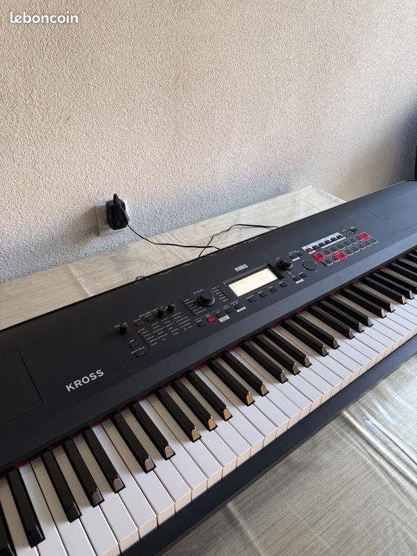 Korg Kross 2 88 touches – Garantie jusqu’en octobre 2027 – État proche du neuf (image 9)