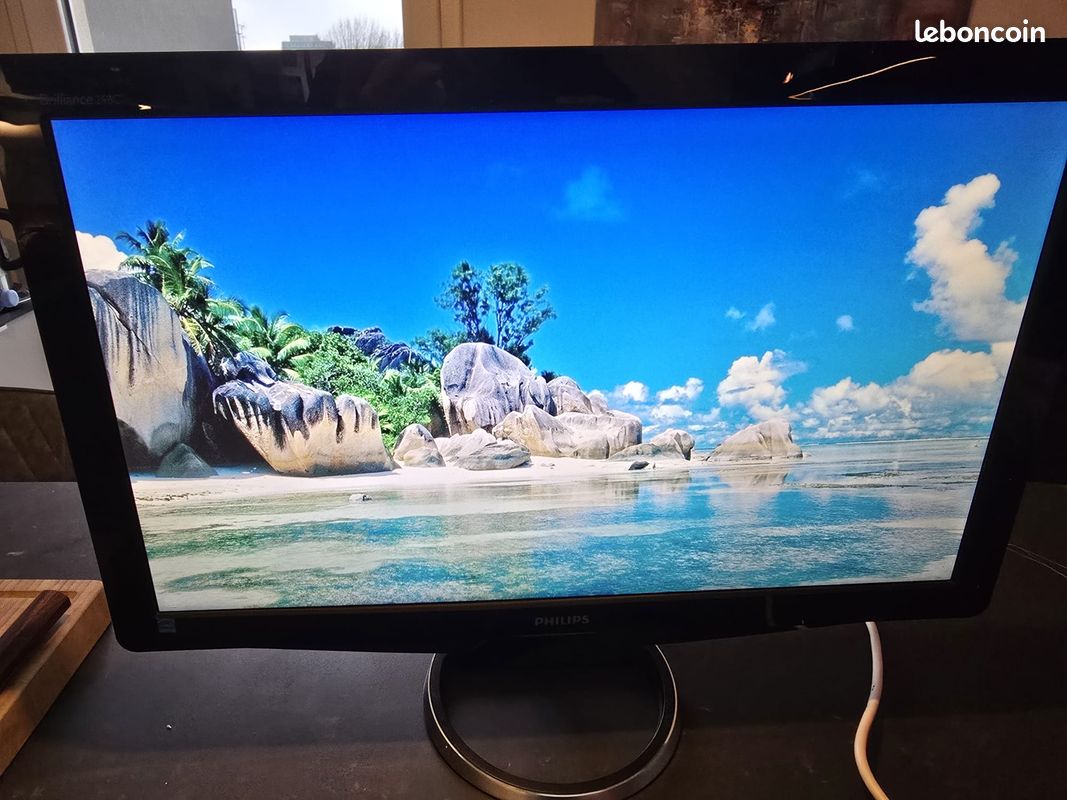 Moniteur 248C3LHSB/00 1920x1080 (image 1)