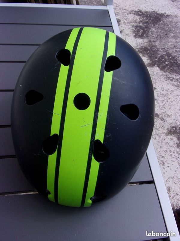 Casque Vélo BTWIN noir fluo (image 1)