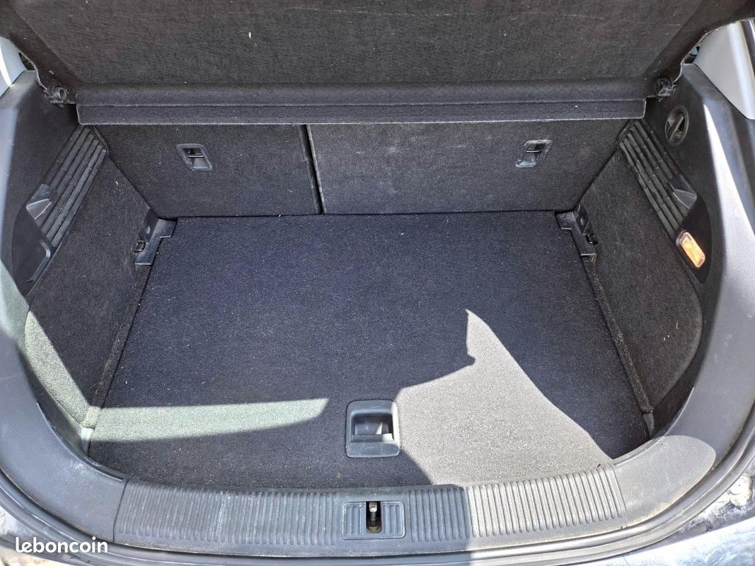 AUDI A1 Sportback 1.6 TDi DPF - 90 - Start/Stop SPORTBACK Ambiente PHASE 1 (image 25)