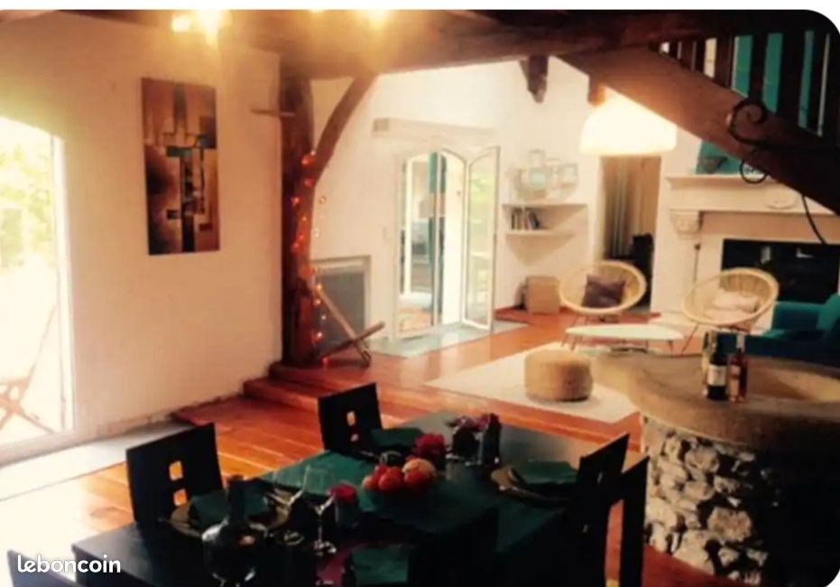 Maison 7 pièces 210 m² · à Pessac · 210 m² · 680 000 €