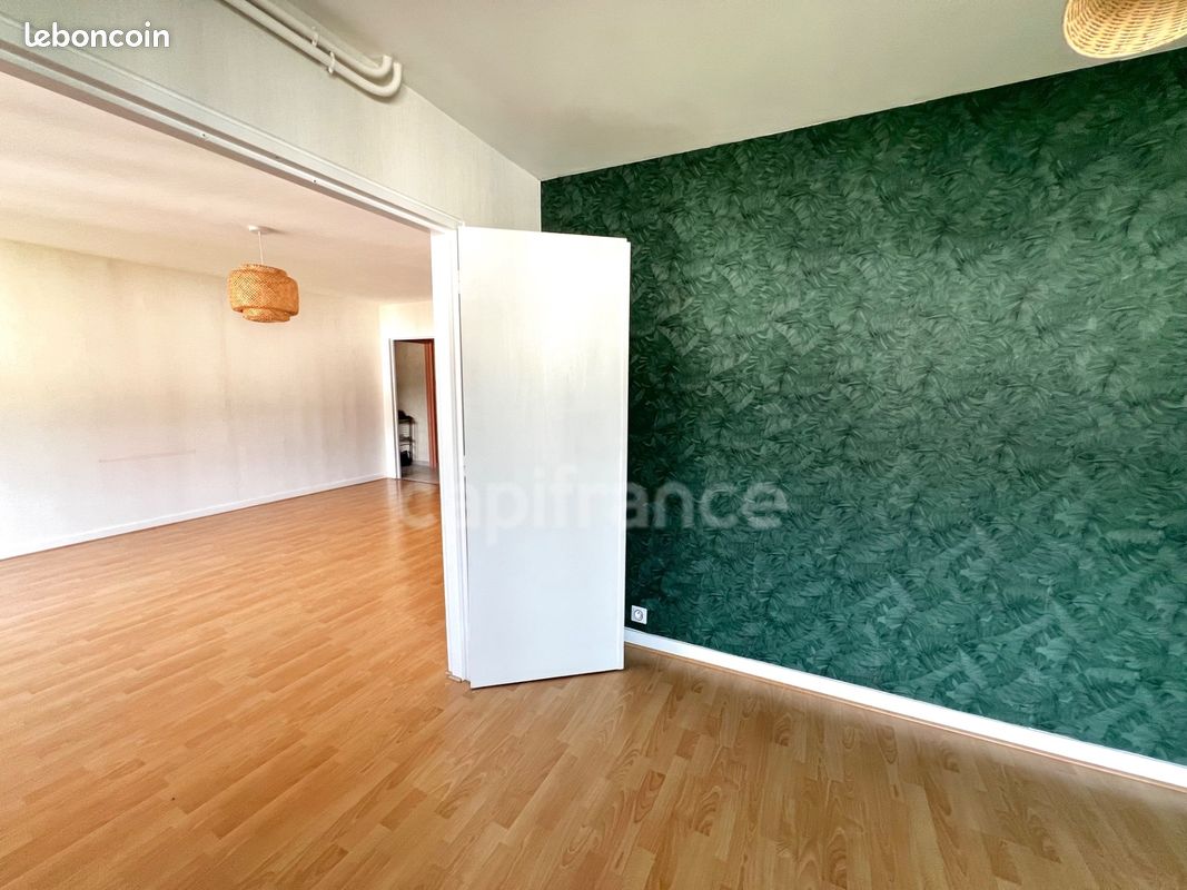 Appartement 4 pièces 97 m² · à Lons-le-Saunier · 97 m² · 135 000 €