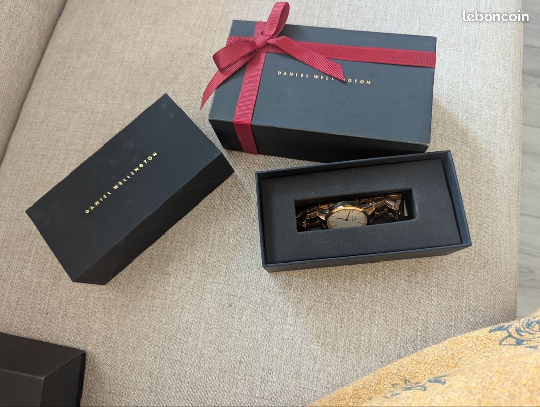 Montre dorée Daniel Wellington (image 4)