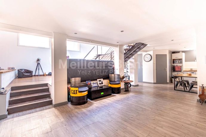 Maison a vendre  - 5 pièce(s) - 132 m2 - Surfyn