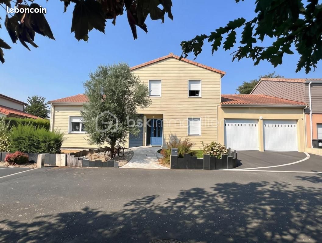 Maison 8 pièces 155 m² · à Beaupréau-en-Mauges · 155 m² · 350 000 €