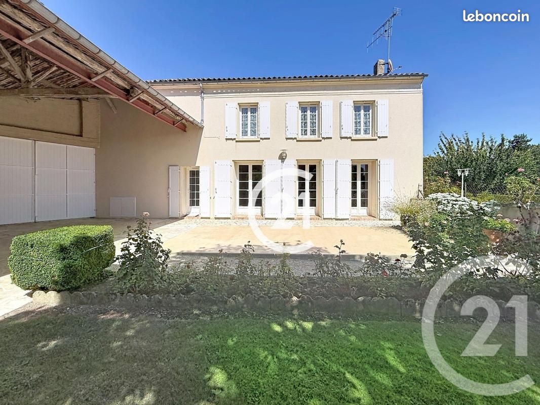 Maison 7 pièces 177 m² · à Segonzac · 177 m² · 345 840 €