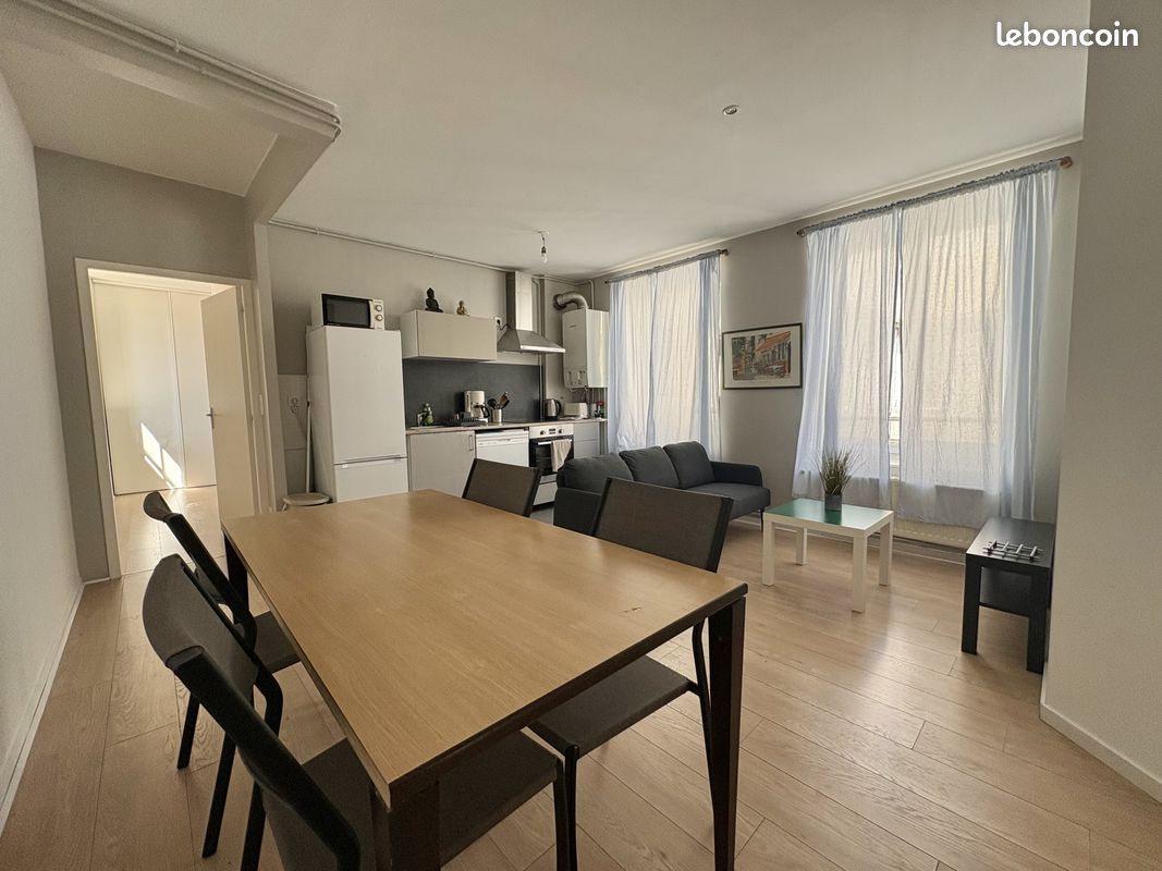 Appartement 4 pièces 79 m² · à Saint-Étienne · 79 m² · 700 €/mois