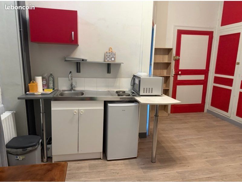 Appartement 1 pièce 18 m² · à Alençon · 18 m² · 350 €