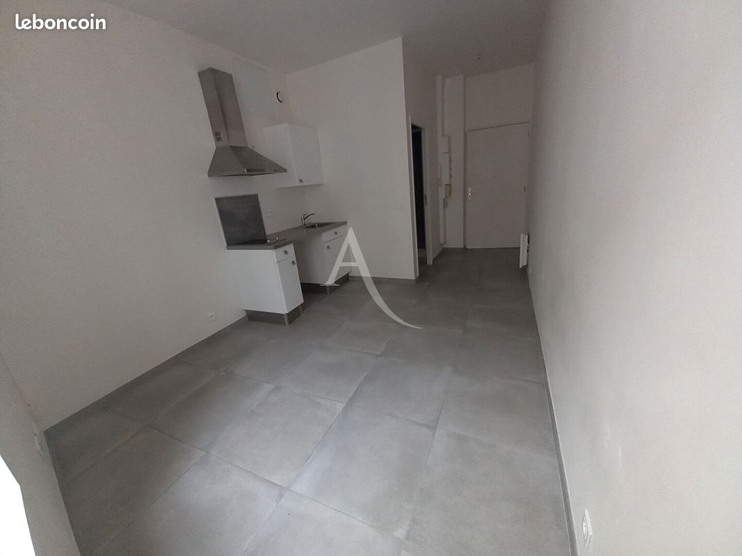 Studio 1 pièce 16 m² (image 3)