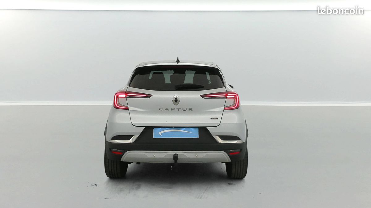 RENAULT Captur E-Tech full hybrid 145 Techno (image 4)