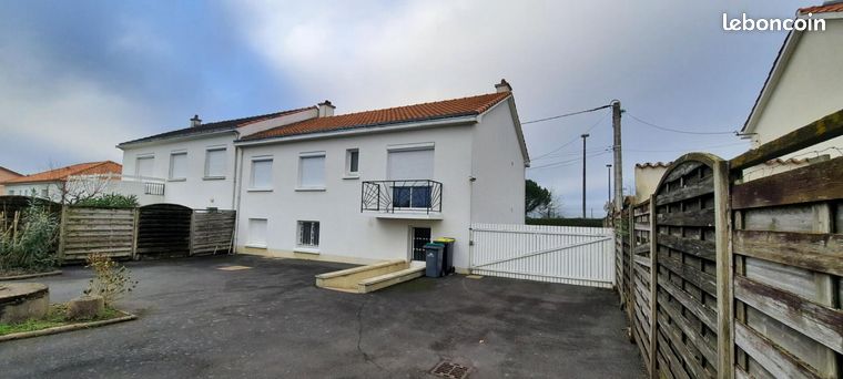 https://img.leboncoin.fr/api/v1/lbcpb1/images/4d/e5/d1/4de5d1df14fdcd5e1286047973cba314c47af904.jpg?rule=ad-image