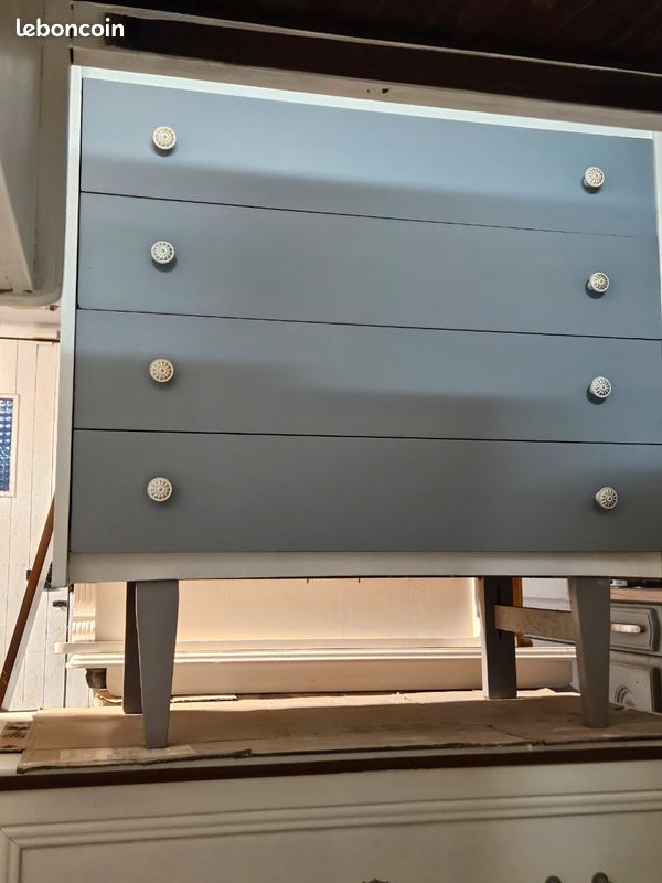 Commode moderne 4 tiroirs (image 2)