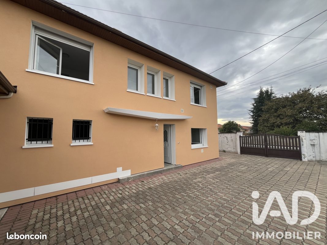 Maison 9 pièces 192 m² · à Bernac-Debat · 192 m² · 322 400 €