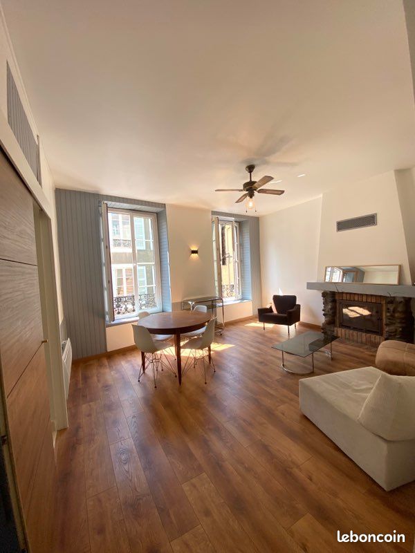 Appartement 2 pièces 45 m² · à Pau · 45 m² · 700 €/mois