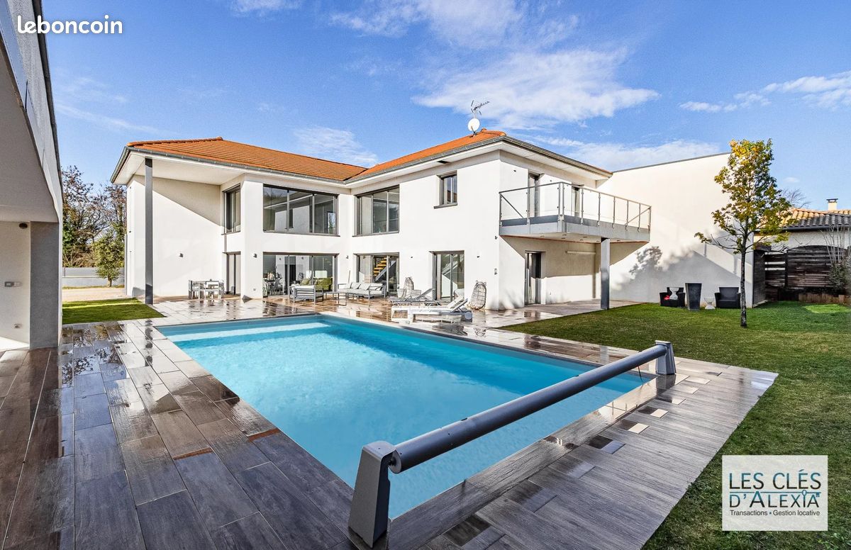 Maison 6 pièces 291 m² · à Neyron · 291 m² · 1 240 000 €