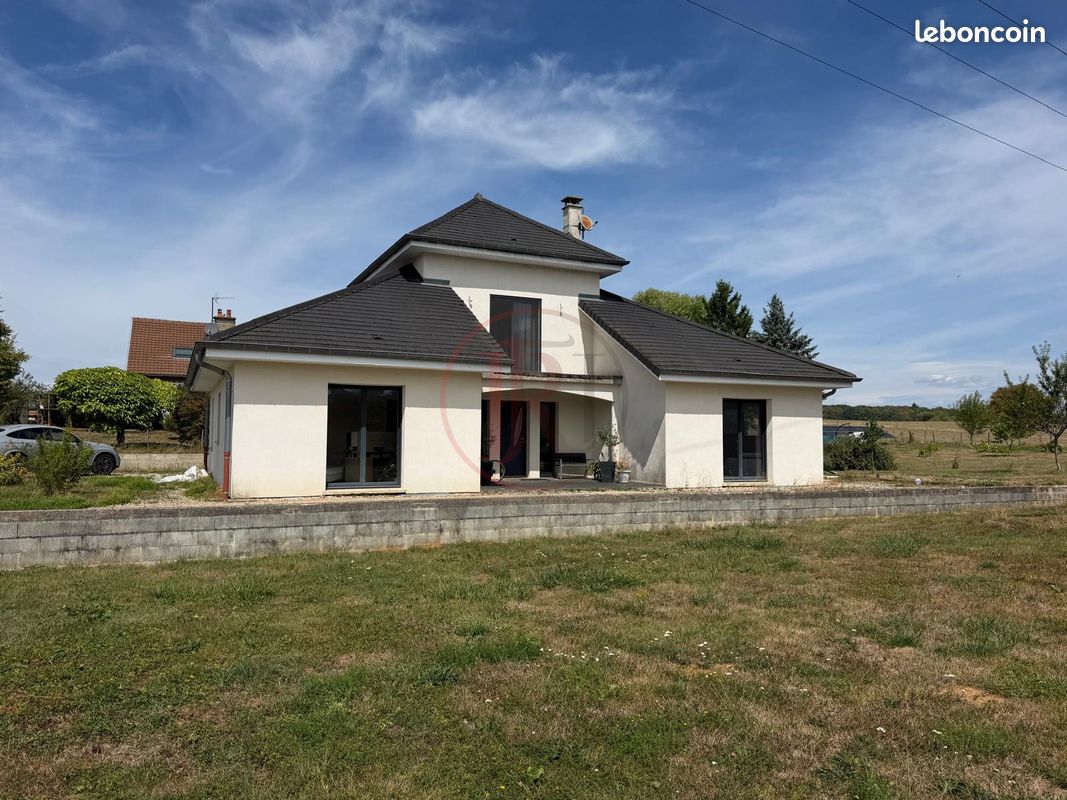 Maison 6 pièces 150 m² · à Rioz · 150 m² · 274 000 €