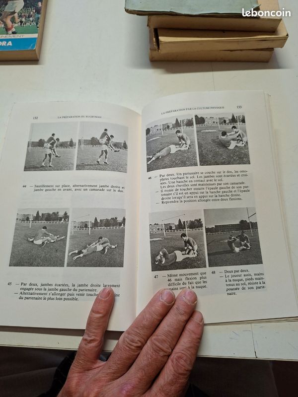 3075B: Robert Poulain La Préparation du Rugbyman Éditions Amphora rugby (image 5)