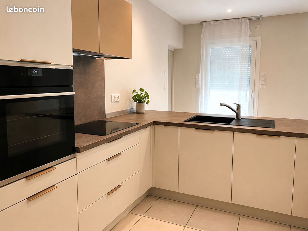 Maison 6 pièces 186 m² · à Les Auxons · 186 m² · 329 000 €