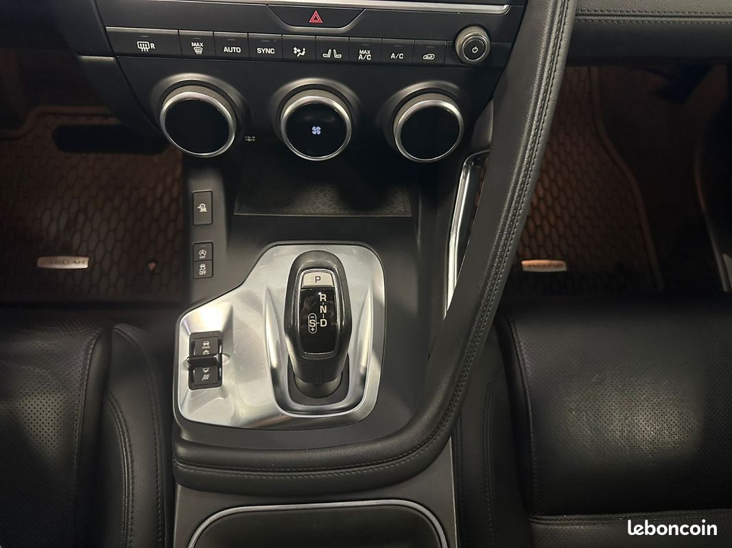 Jaguar E-PACE 2.0D 180ch S AWD BVA Toit Panoramique LOA 304 euros Par Mois (image 20)