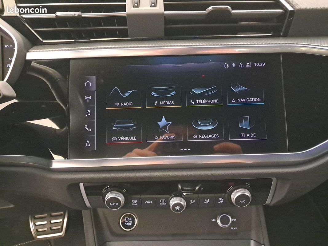 AUDI Q3 Sportback 35 TFSI 150 ch S tronic 7 S line (image 18)