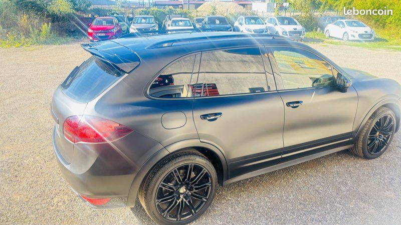 Porsche cayenne v6 diesel pack GTS full black (image 3)