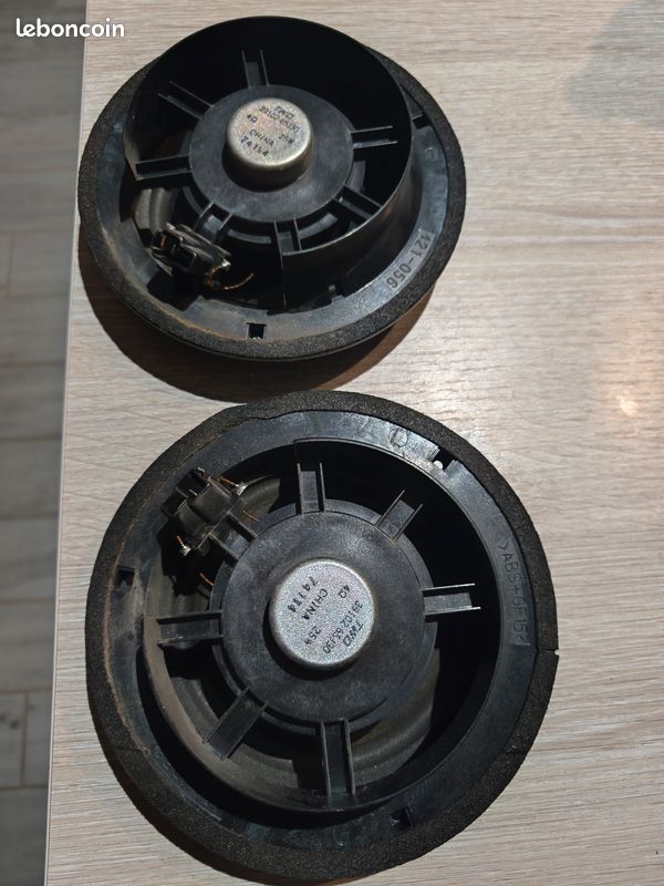 Hauts parleurs Suzuki Grand Vitara (image 1)
