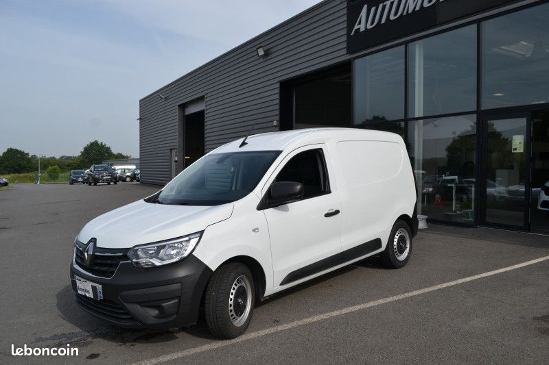 Renault EXPRESS VAN 1.5 BLUE DCI 75CH ESSENTIEL 22 (image 2)
