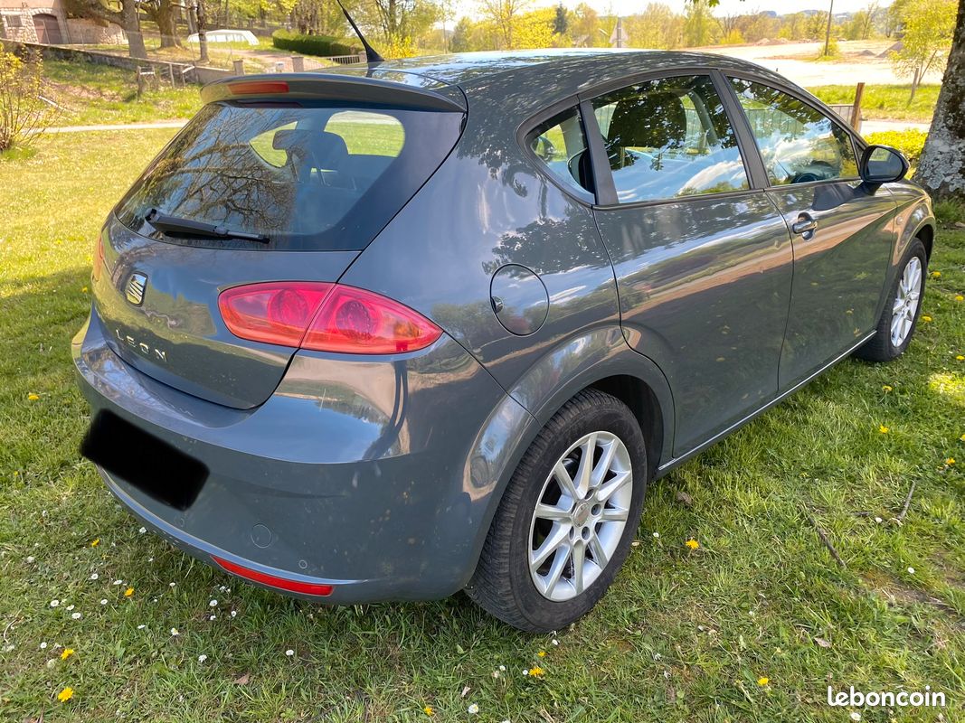 SEAT LEON 1,6 TDi 105 FAP Style Ecomative (image 3)