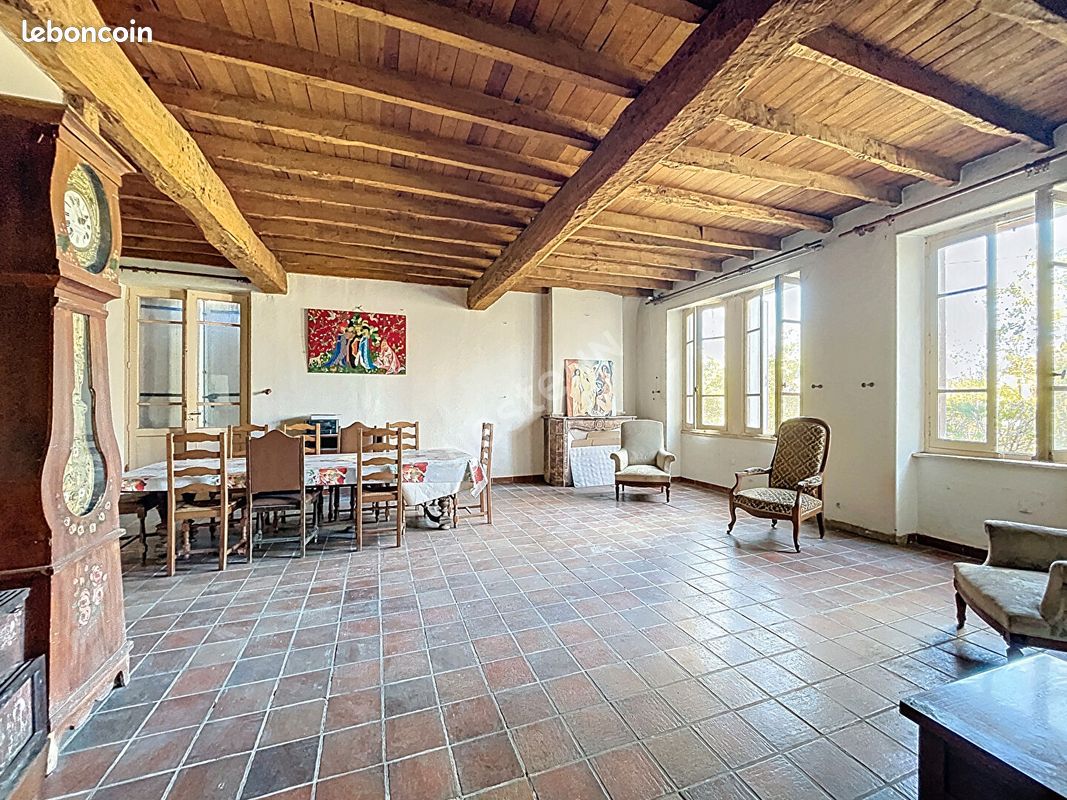 Maison 15 pièces 340 m² · à Gardouch · 340 m² · 285 000 €