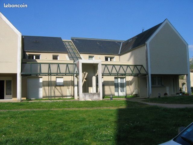 Appartement 1 pièce 36 m² · à Vatan · 36 m² · 316 €/mois