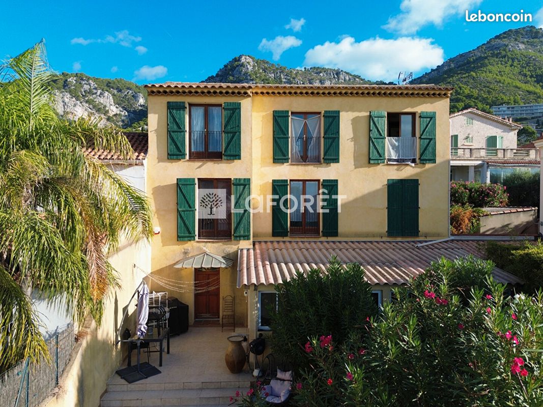 Maison 5 pièces 157 m² · à Toulon · 157 m² · 599 000 €