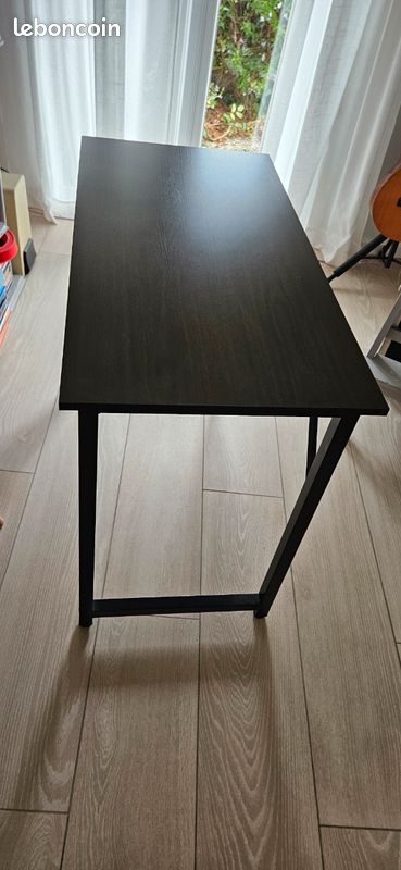 Bureau Style industriel 100x50
Bureau Style industriel Grand espace pour les jambes
Bureau Style industriel Grand espace pour les jambes
Bureau Style industriel Grand espace pour les jambes (image 3)