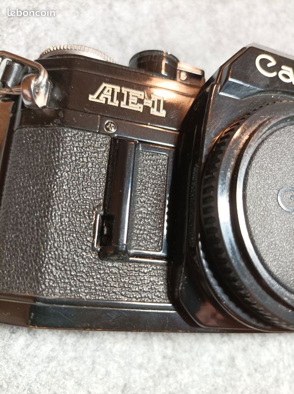 CANON AE1 PROGRAM Boîtier Noir – Avec Winder, Courroie, œilleton D'origine