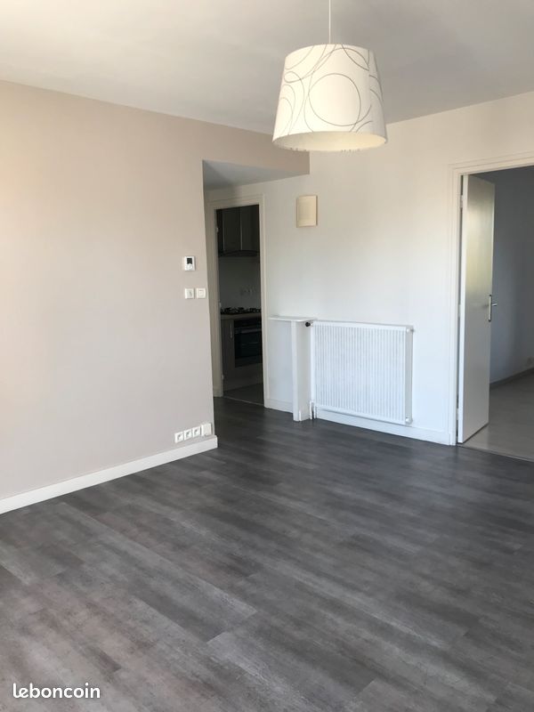 Appartement 4 pièces 77 m² · à Brest · 76,5 m² · 870 €