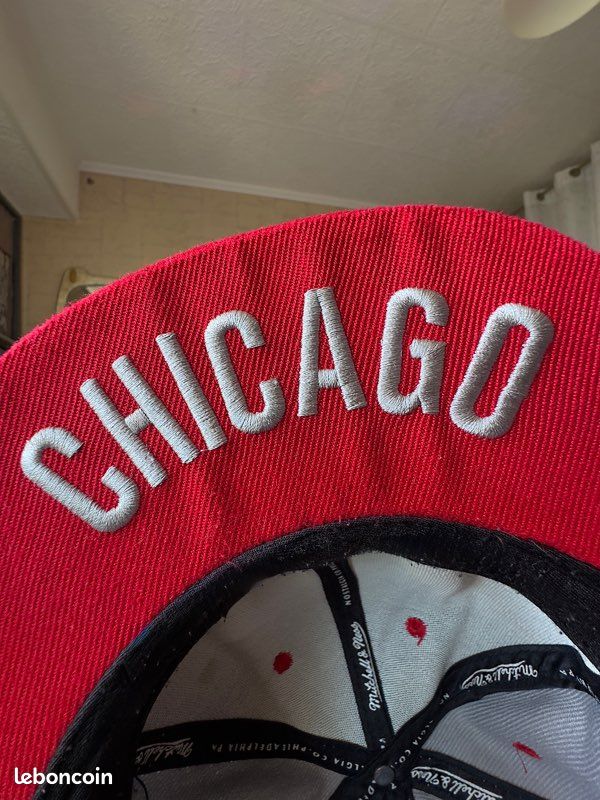 Casquette Snapback Chicago Bulls – Mitchell & Ness – Noir Et Rouge – Vintage
