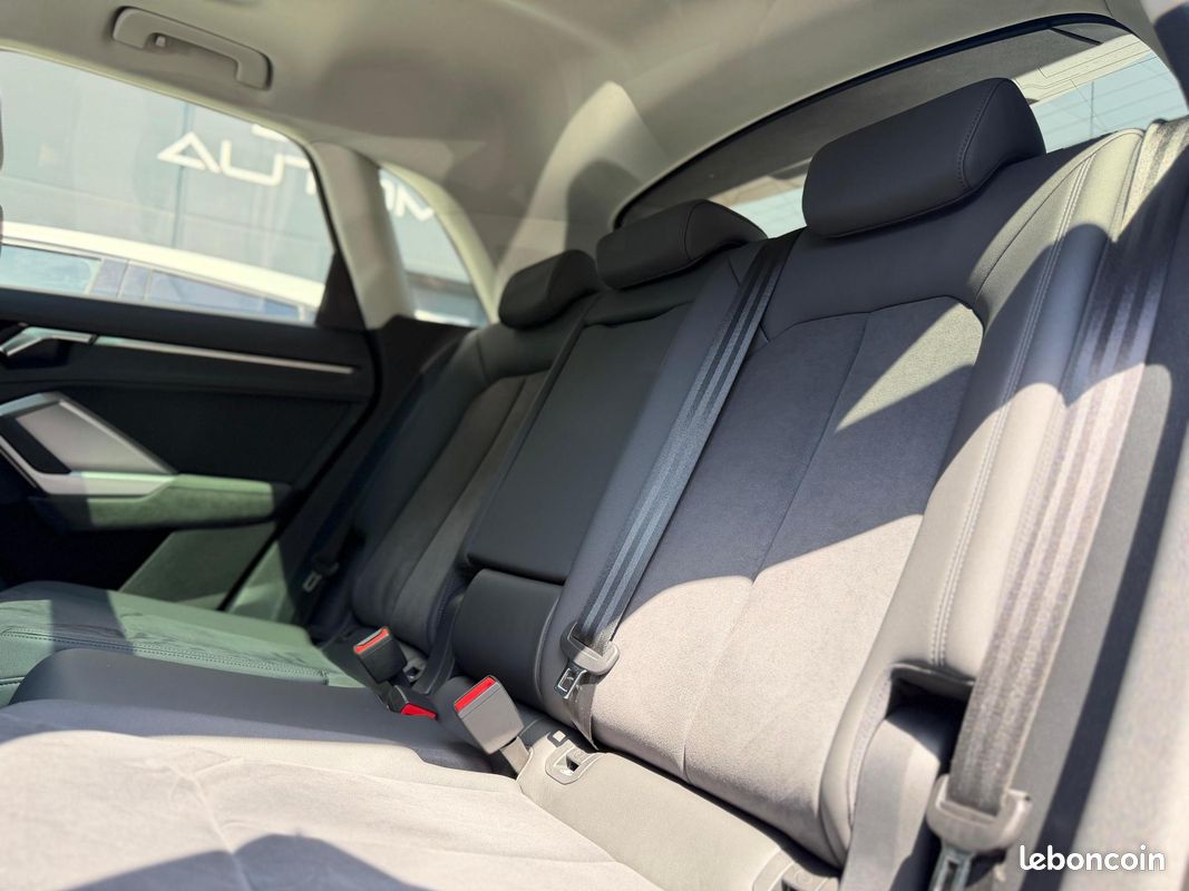AUDI Q3 2.0 35 TDI 150 Design Luxe Options +++ (image 42)