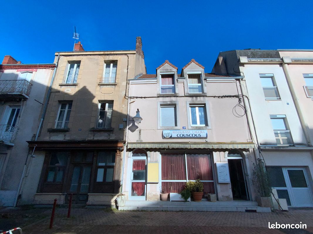 Immeuble 15 pièces 410 m² · à Le Creusot · 410 m² · 180 000 €