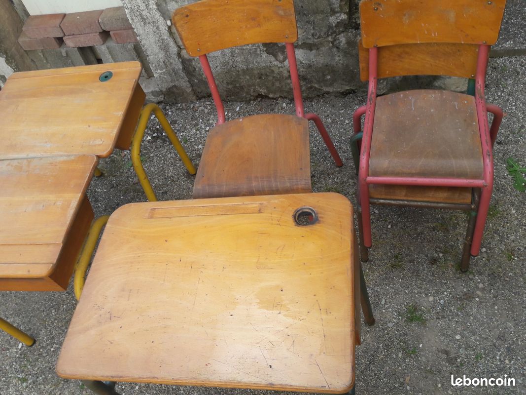 Ancien pupitre d'écolier et sa chaise (image 2)