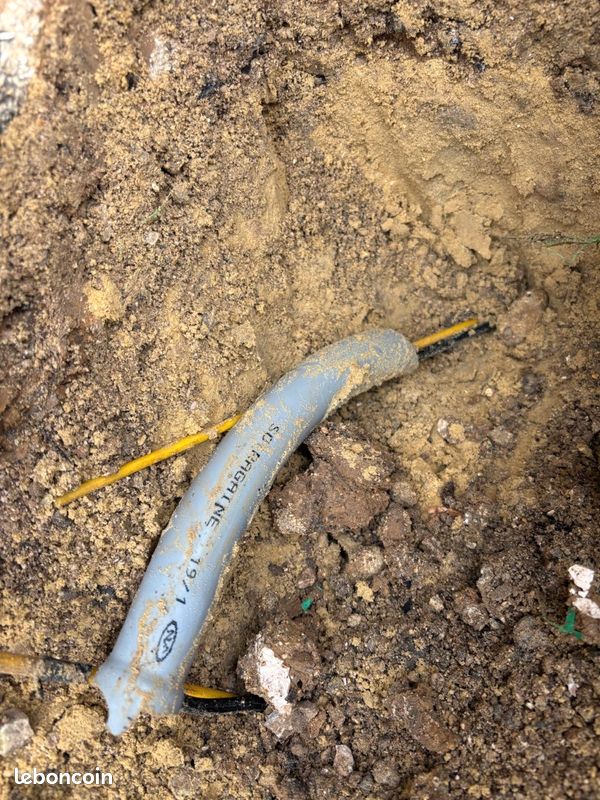 Fibre optique, RJ45, tranchée & caméras – Artisan qualifié (image 6)